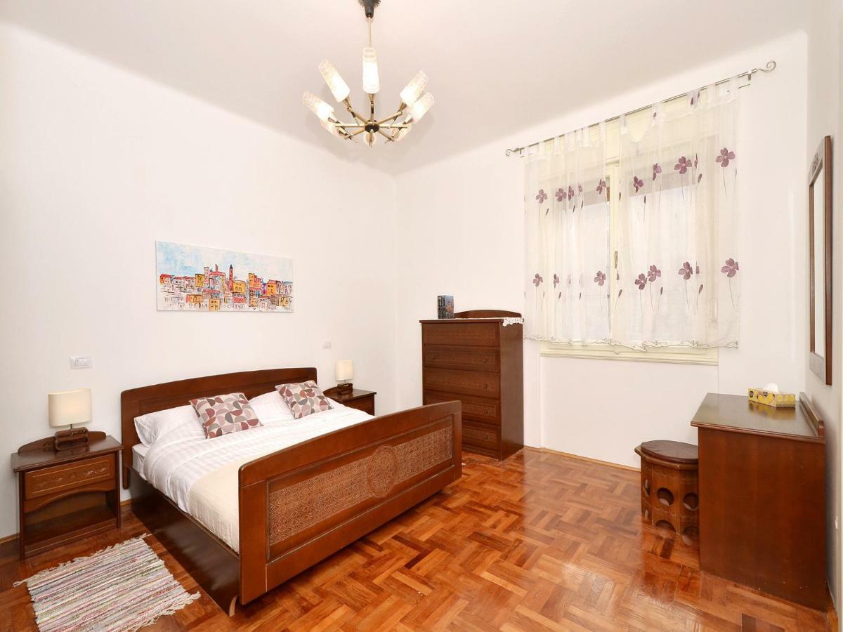 Zagrebacka 13 Apartman Split Kültér fotó